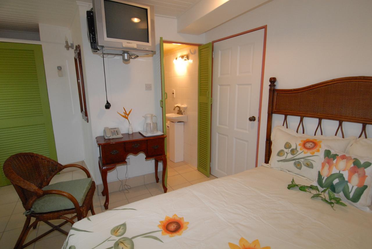 Deyna'S City Inn St. George's 外观 照片